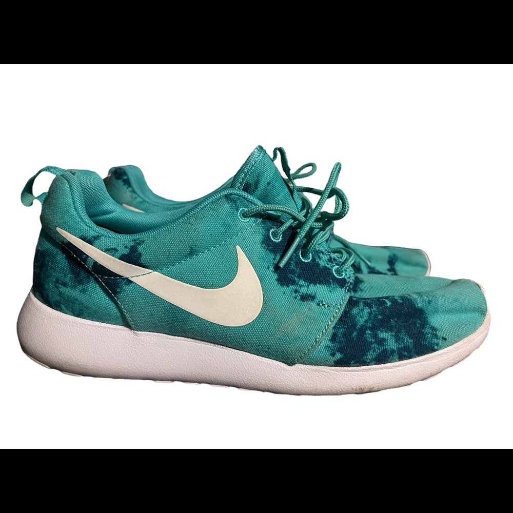 Nike Men’s Roshe Run